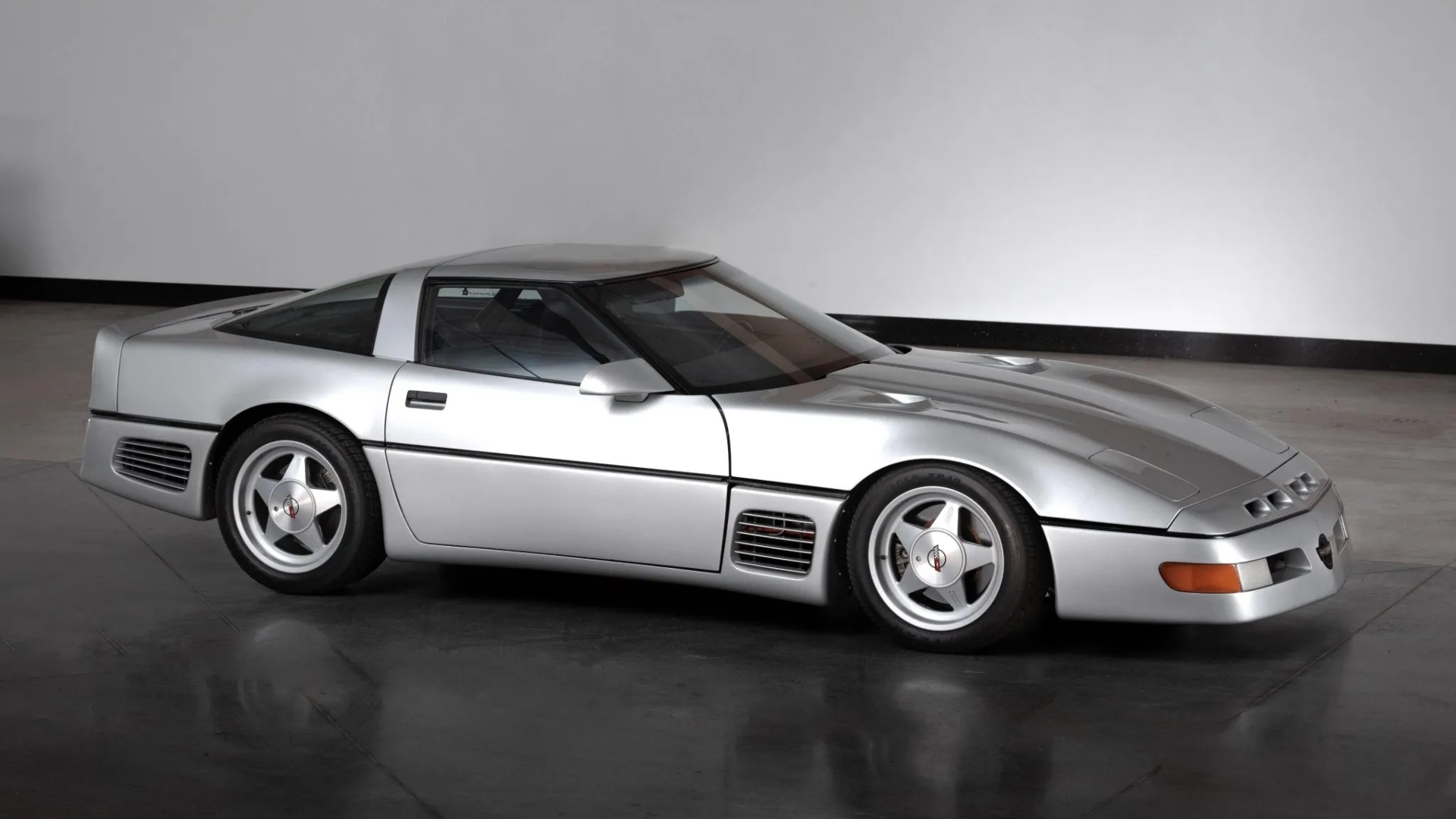 Chevrolet-Corvette-Sledgehammer-1988-1