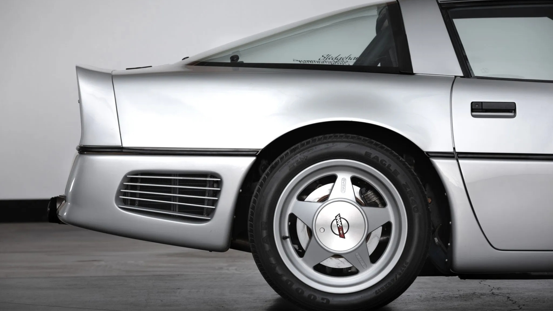 Chevrolet-Corvette-Sledgehammer-1988-2