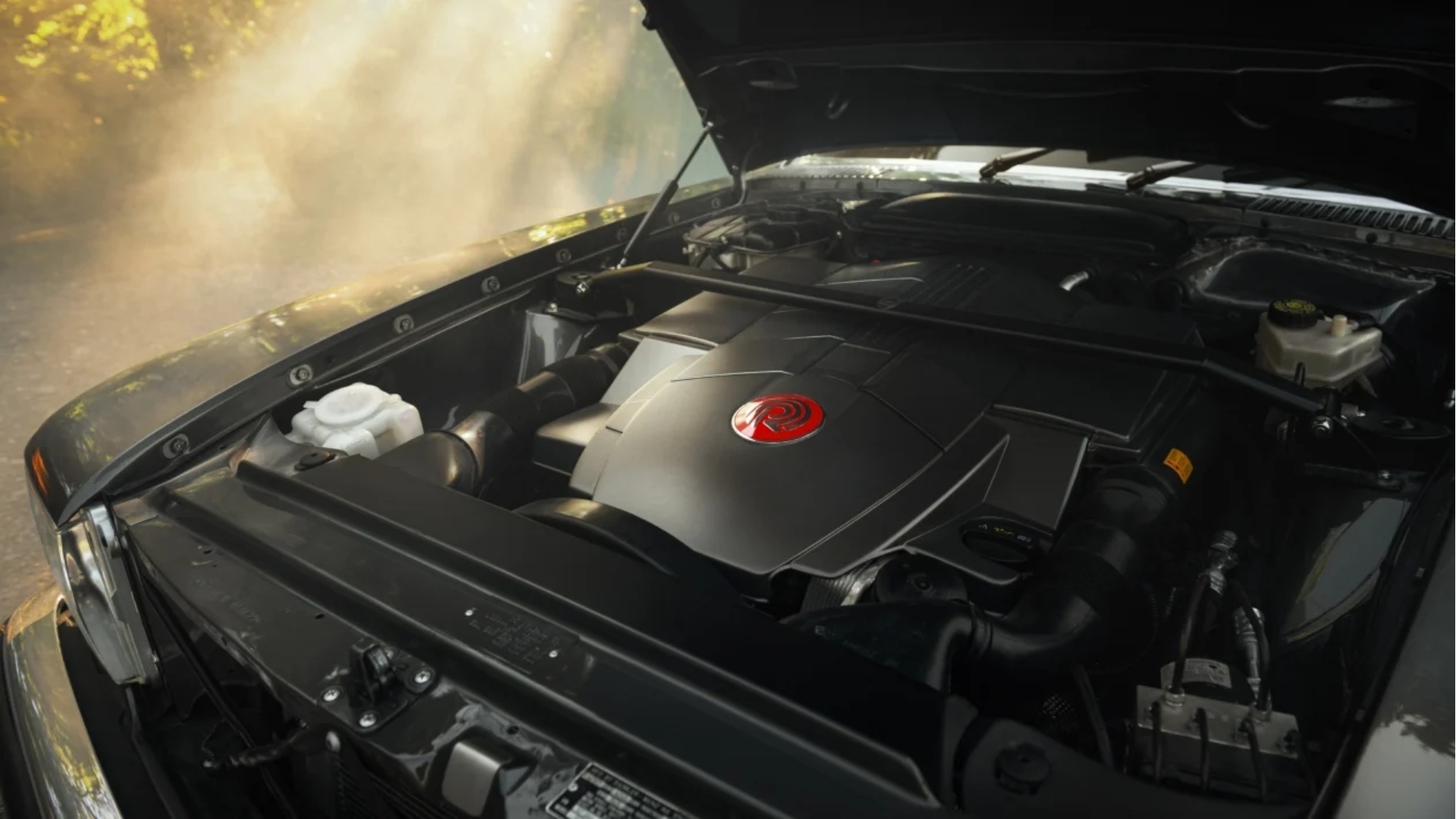 Mercedes-SL-R107-Pogea-restomod-2025-1 Mercedes-SL-R107-Pogea-restomod-2025-1