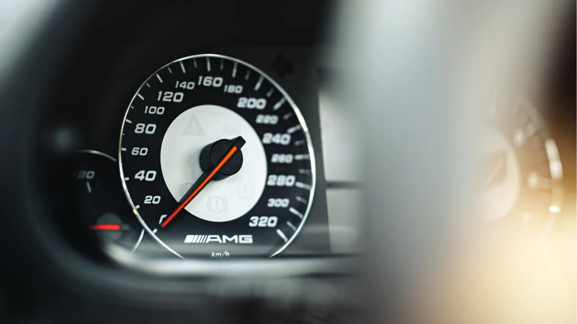 Mercedes-SL-R107-Pogea-restomod-2025-3 Mercedes-SL-R107-Pogea-restomod-2025-3