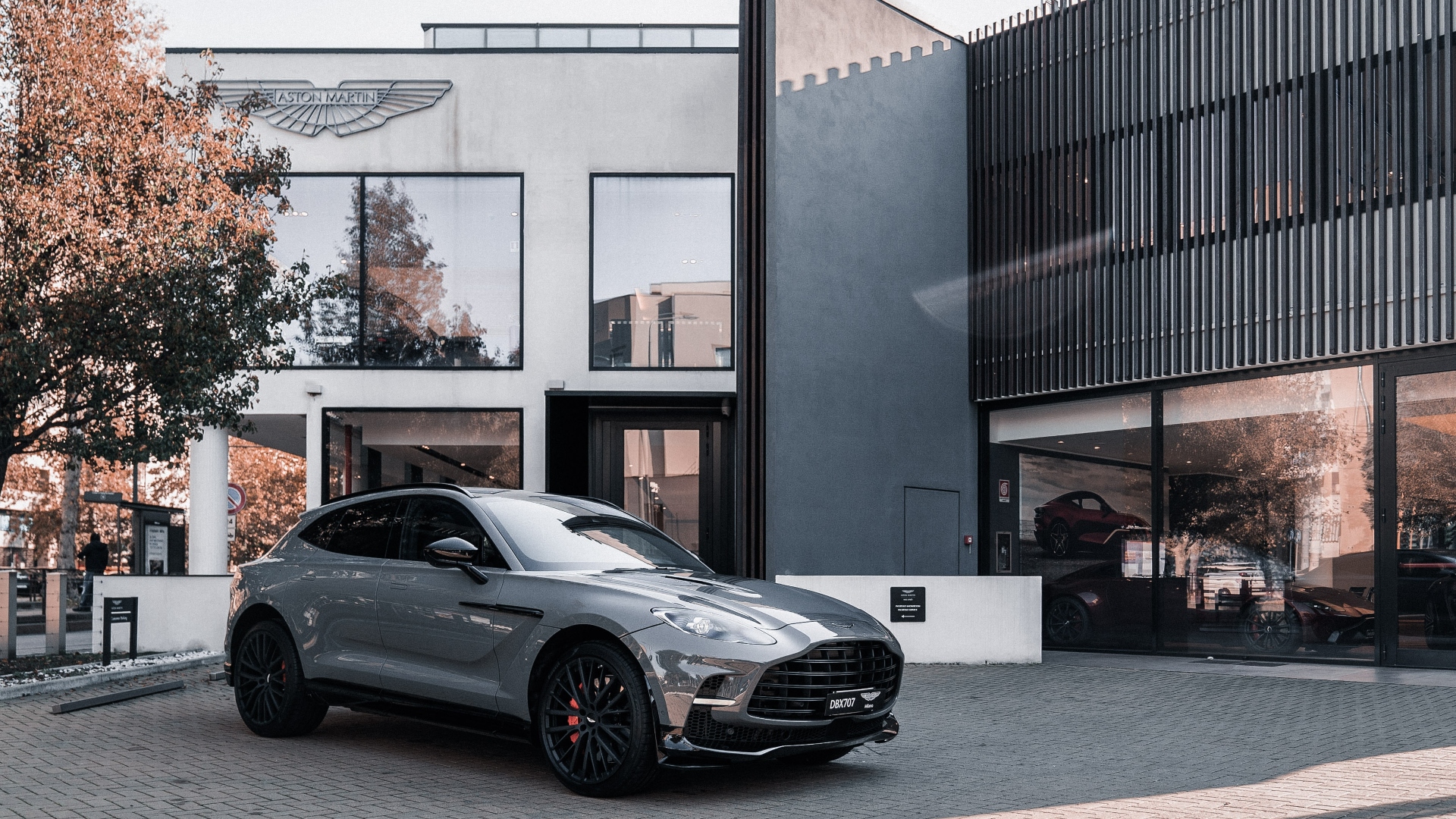 aston-martin-milano-timeless-usato-certificato-11 aston-martin-milano-timeless-usato-certificato-11