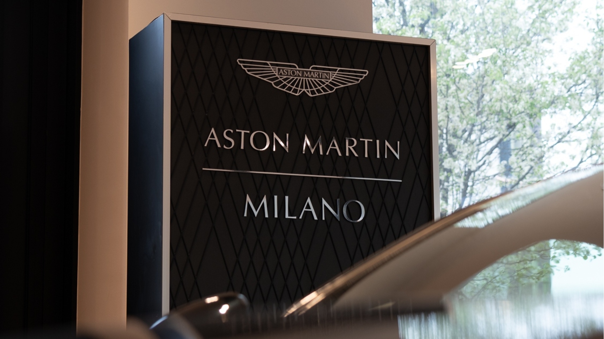 aston-martin-milano-timeless-usato-certificato-12 aston-martin-milano-timeless-usato-certificato-12