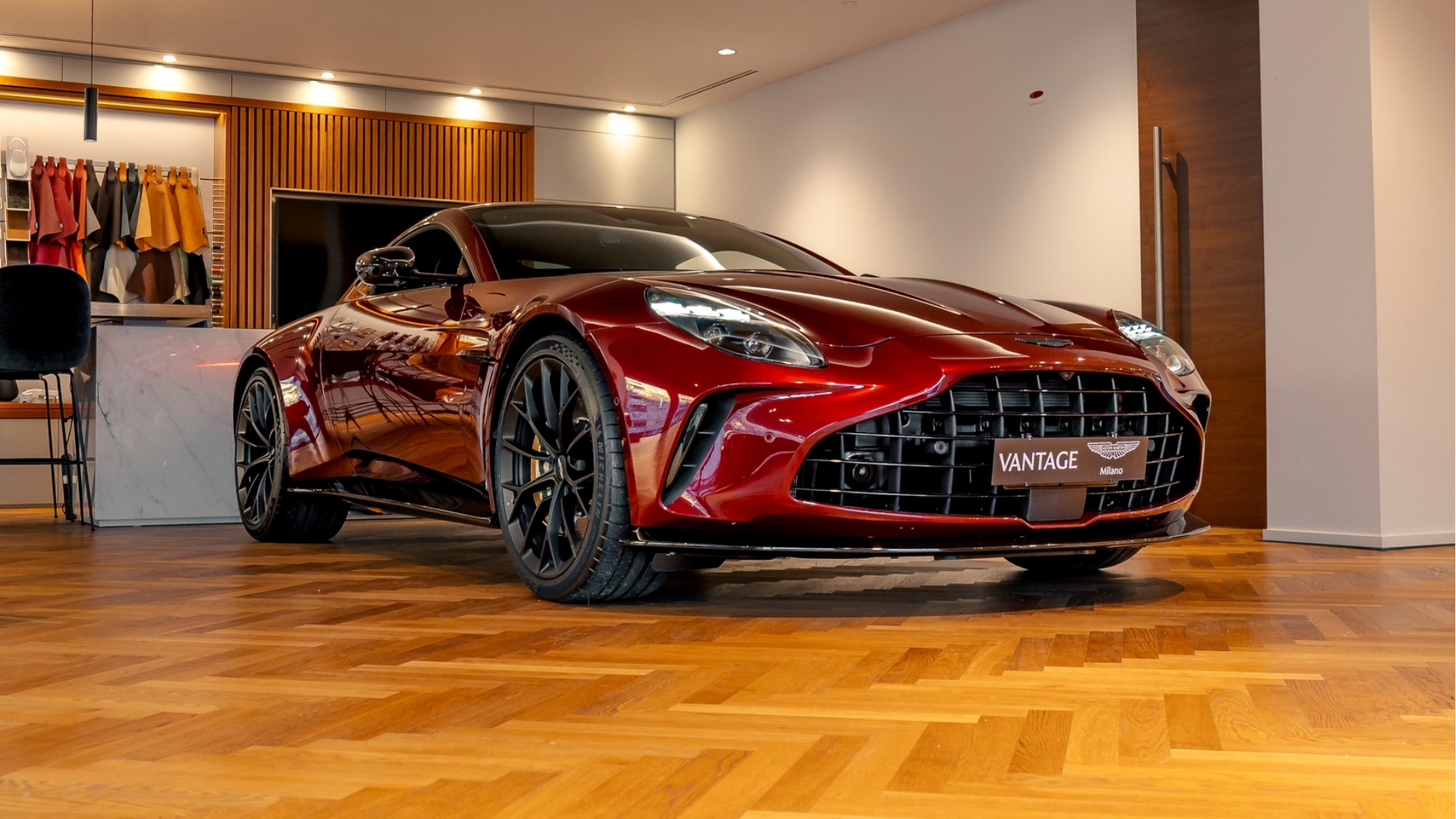 aston-martin-milano-timeless-usato-certificato-5 aston-martin-milano-timeless-usato-certificato-5