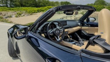 mazda-mx-5-kazari-2025-prova-su-strada-test-drive-3