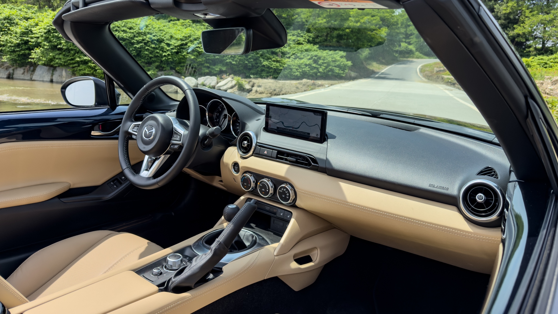 mazda-mx-5-kazari-2025-prova-su-strada-test-drive-5