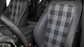 Mercedes-Benz G-Klasse Edition STRONGER THAN THE 1980sMANUFAKTUR agavengrün uni; Sitzpolster mit taubengrauem StoffMercedes-Benz G-Class Edition STRONGER THAN THE 1980sMANUFAKTUR agave green solid; Seat upholstery in dove grey fabric Mercedes-Benz G-Klasse Edition STRONGER THAN THE 1980sMANUFAKTUR agavengrün uni; Sitzpolster mit taubengrauem StoffMercedes-Benz G-Class Edition STRONGER THAN THE 1980sMANUFAKTUR agave green solid; Seat upholstery in dove grey fabric