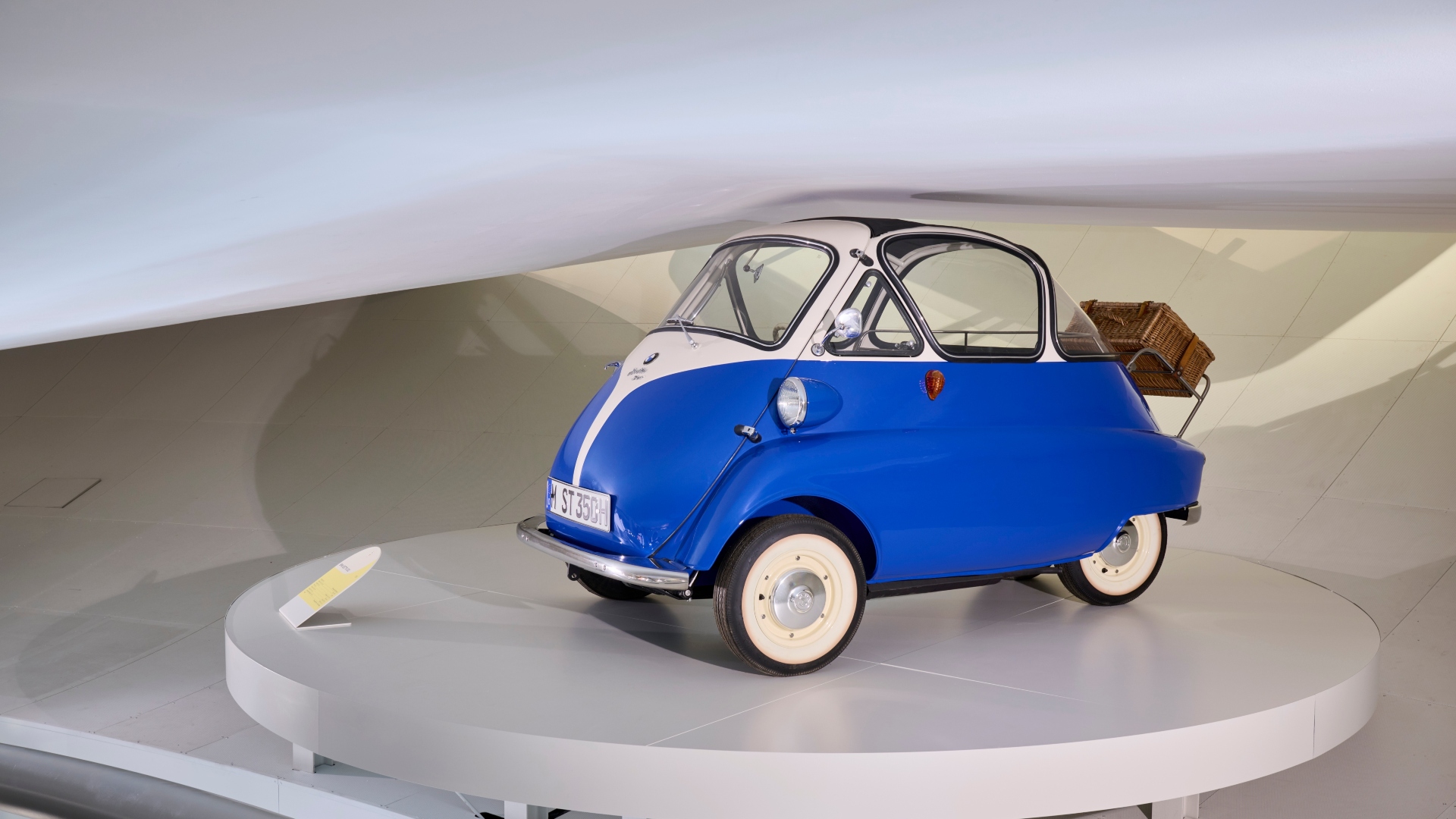 Ausstellung Belle Macchine BMW Museum 6-25 Ausstellung Belle Macchine BMW Museum 6-25