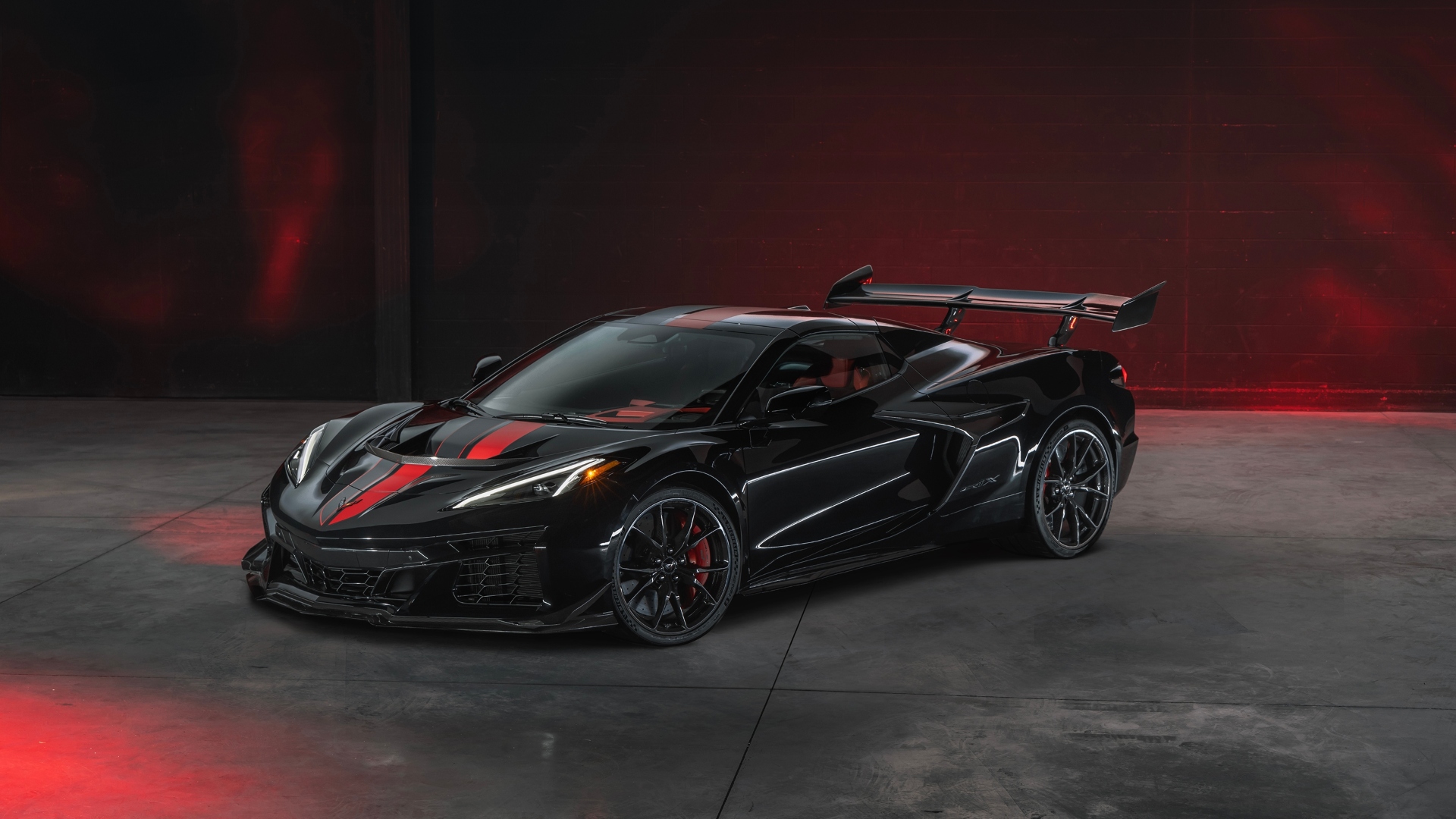 Chevrolet-2026-Corvette-ZR1X-Black-Front-Angle Chevrolet-2026-Corvette-ZR1X-Black-Front-Angle