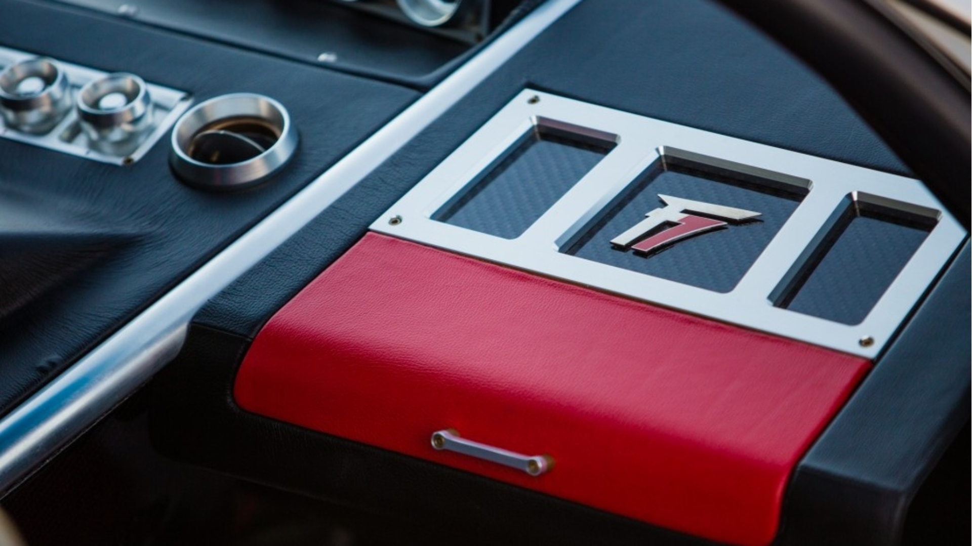 Falcon-F7-14 Falcon-F7-14