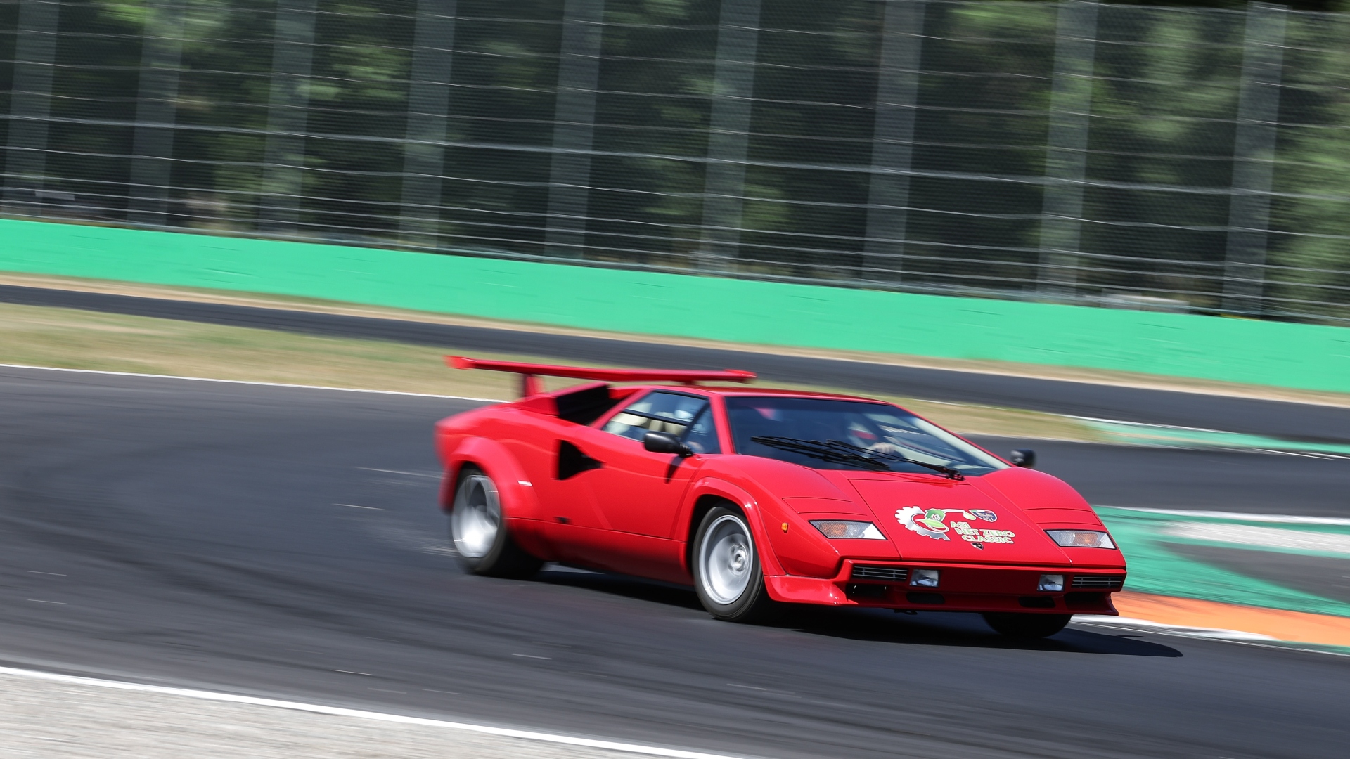 Lamborghini-Countach-Asi-biocarburanti-test-drive-2025-24