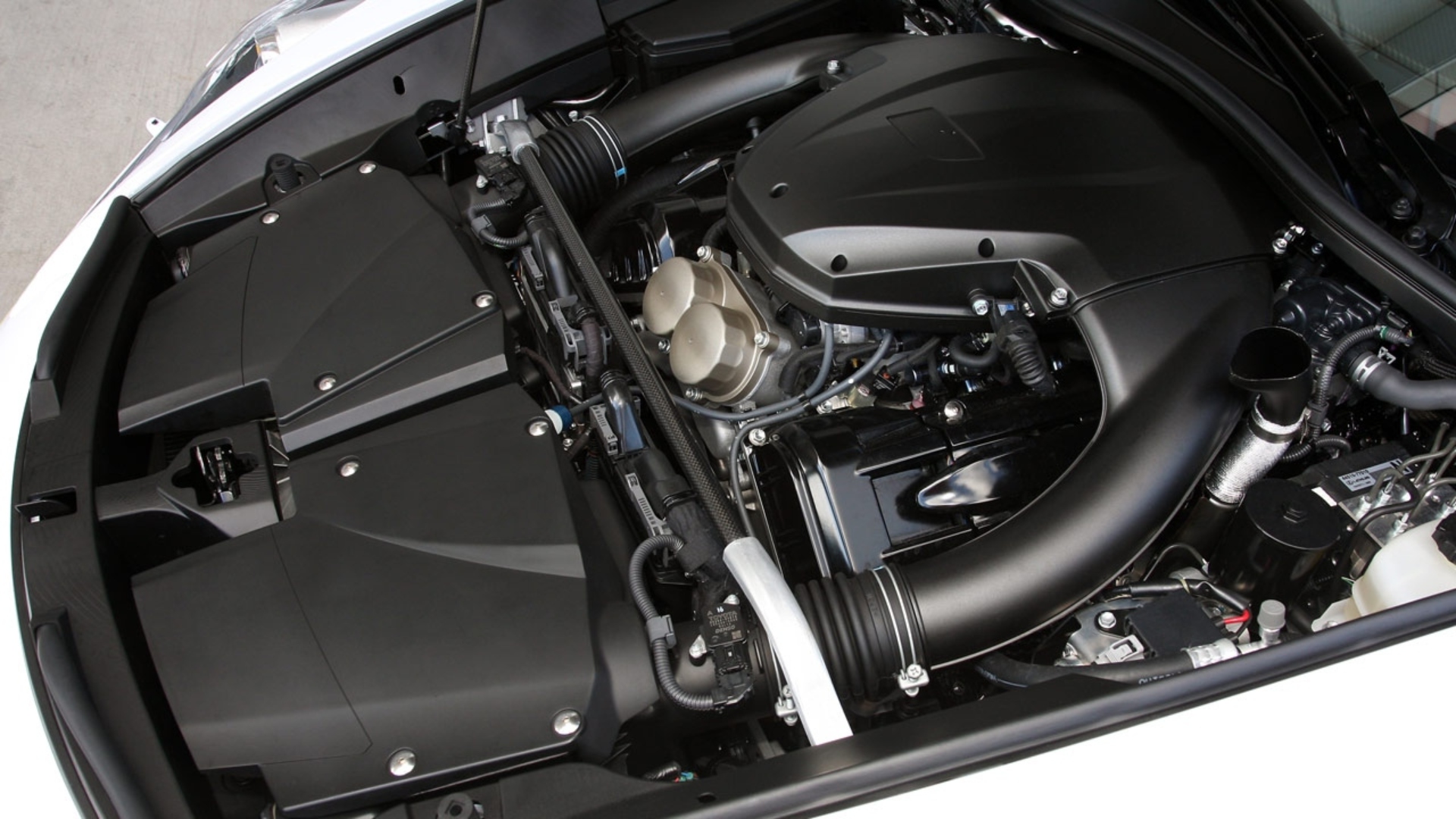 Il V10 della Lexus LFA meriterebbe una statua