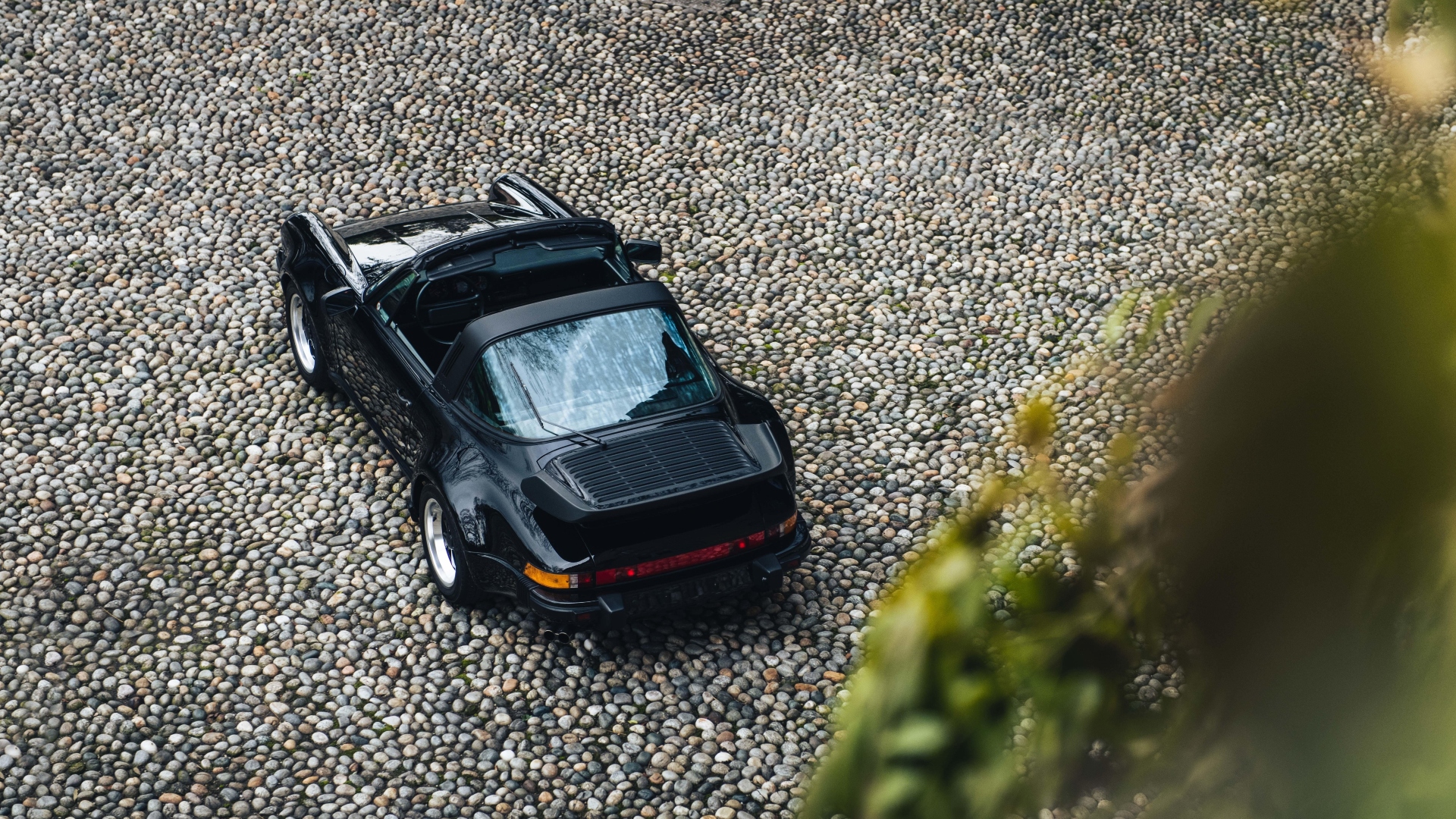 Porsche-911-Turbo-930-1975-1989-12