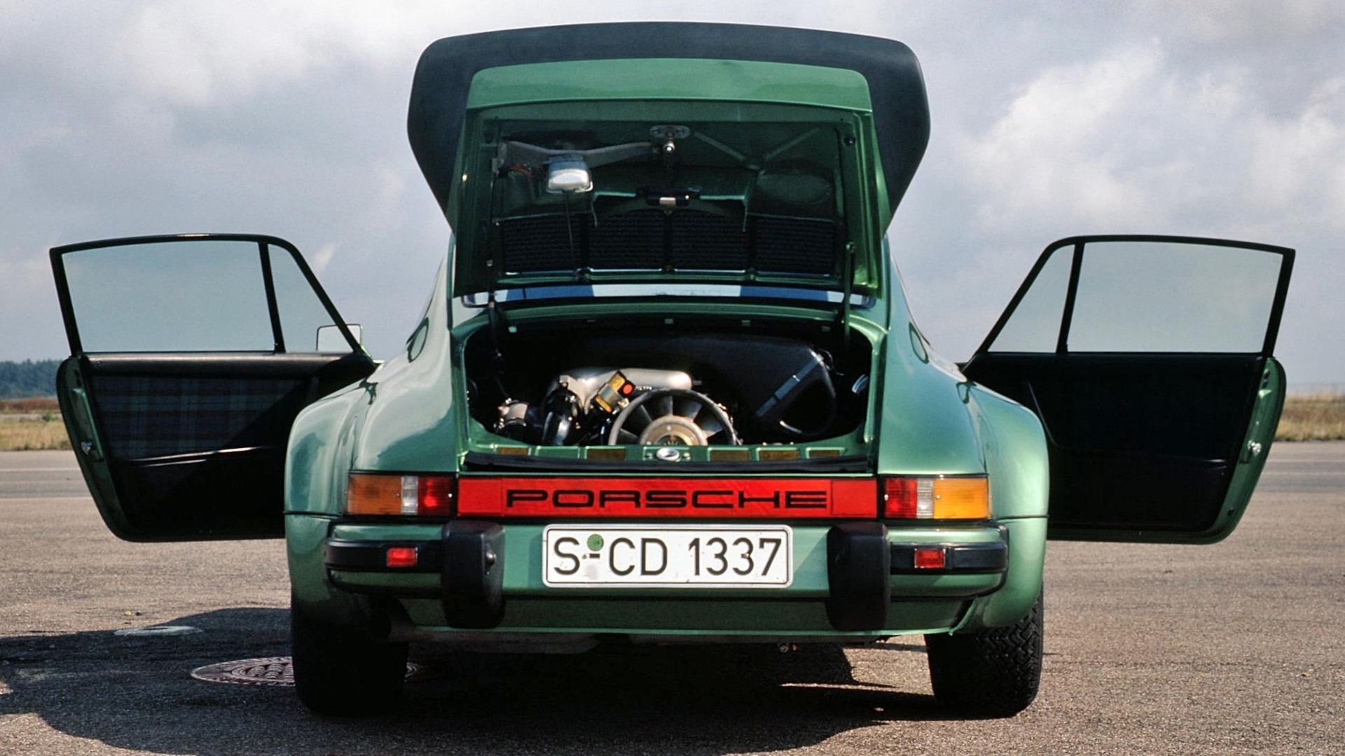 Porsche-911-Turbo-930-1975-1989-5