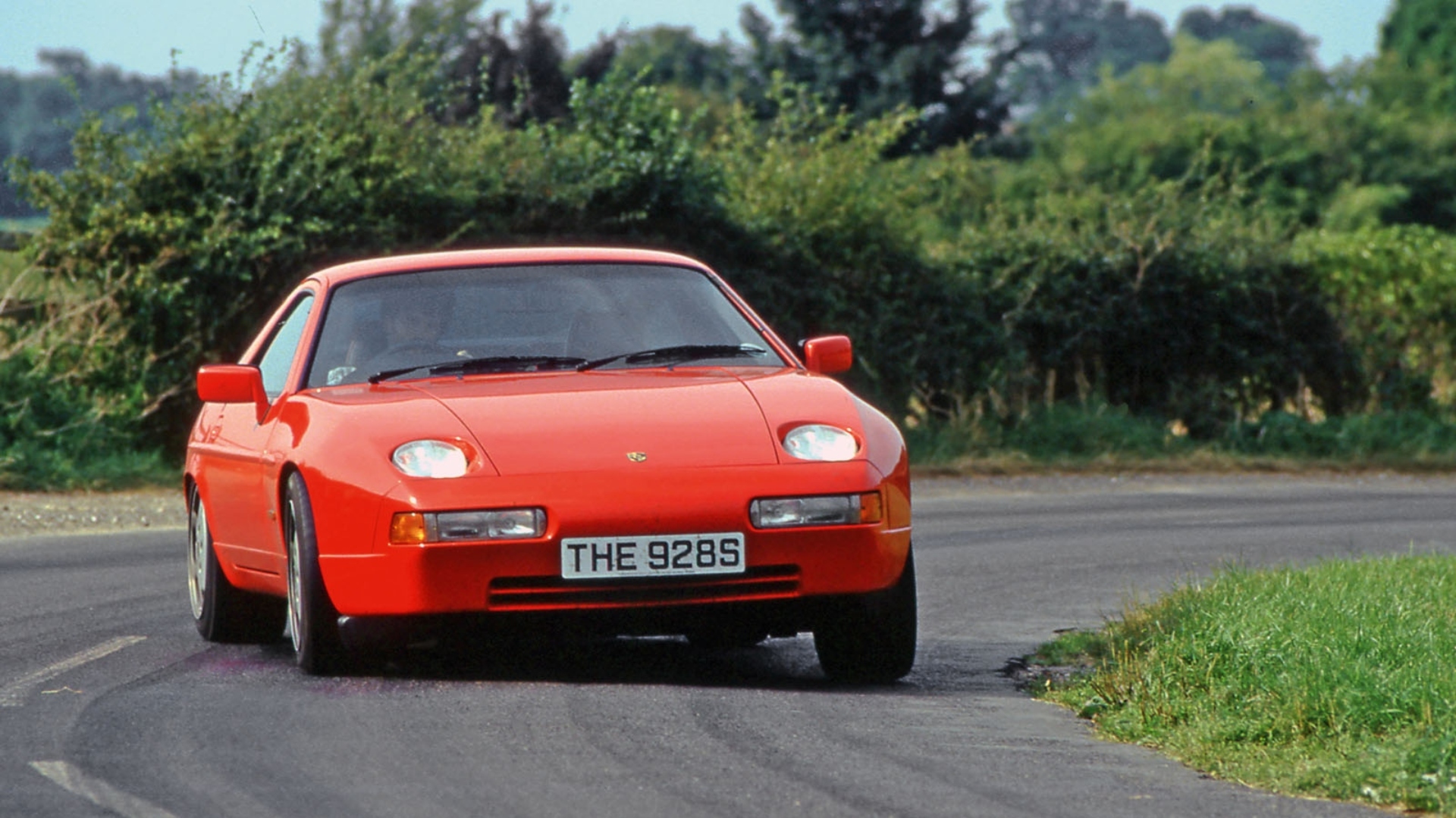 Porsche-928-11