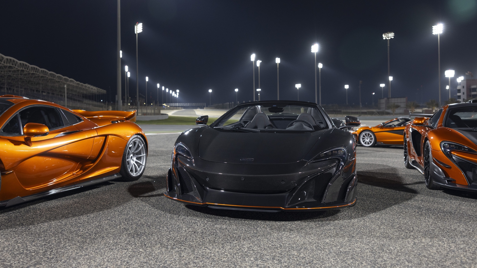 collezione-mclaren-Manosur-Ojjeh-THJ-Bahrain-Track-Images_-4-scaled collezione-mclaren-Manosur-Ojjeh-THJ-Bahrain-Track-Images_-4-scaled