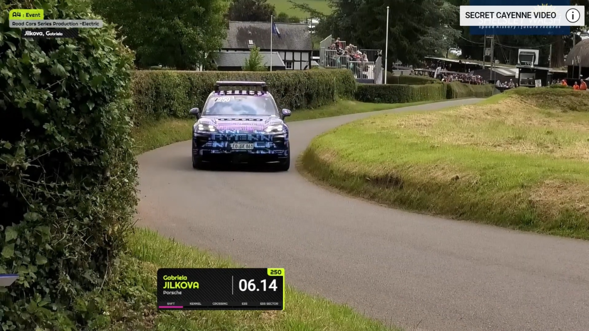 porsche-cayenne-ev-2026-hillclimb-4