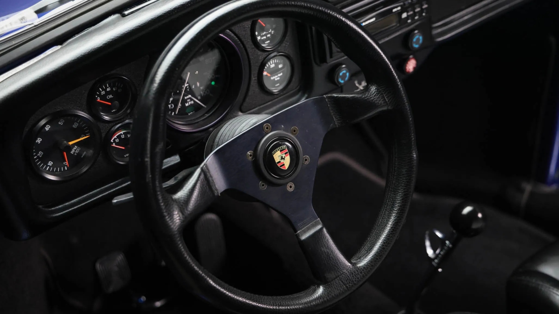 volkswagen-maggiolino-turbo-2025-asta-3 volkswagen-maggiolino-turbo-2025-asta-3