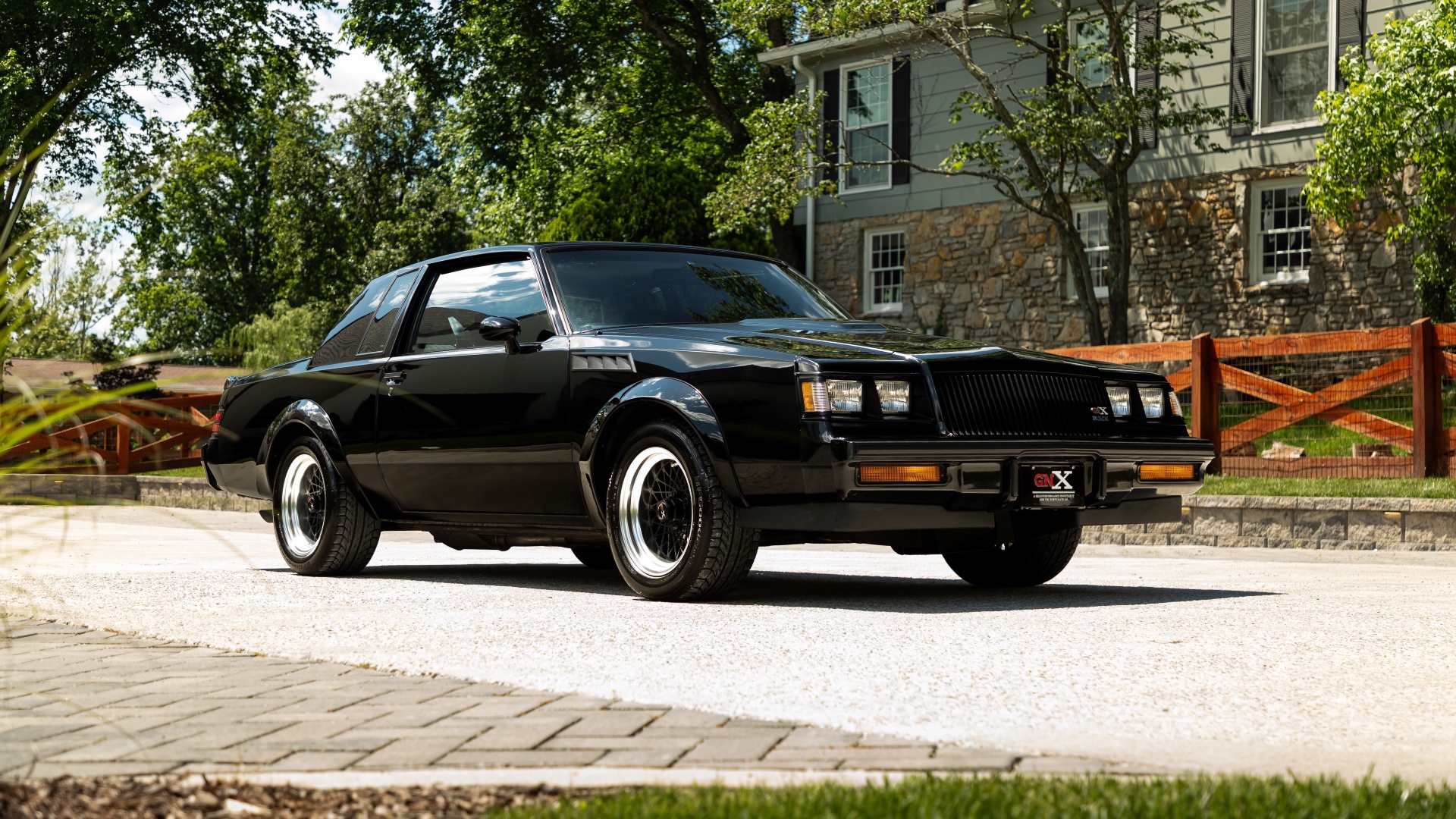 1987-Buick-GNX_1348640