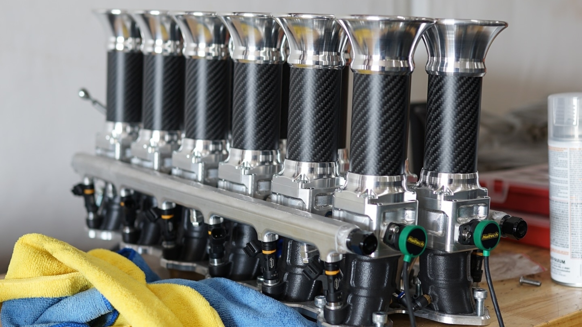 Attacking-the-Clock-Racing-Toyota-Celica-V12-restomod-2