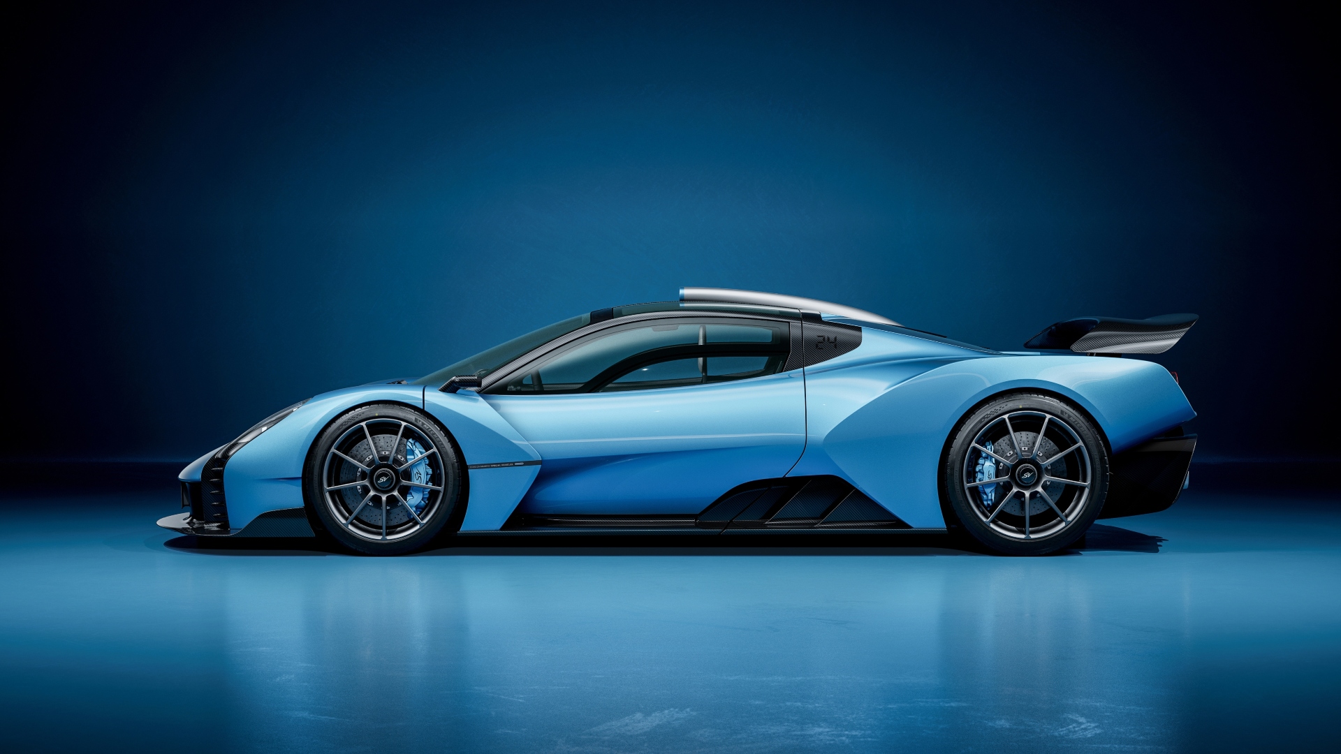 Gordon-Murray-Automotive-S1-LM-Le-Mans-GTR-2025-5