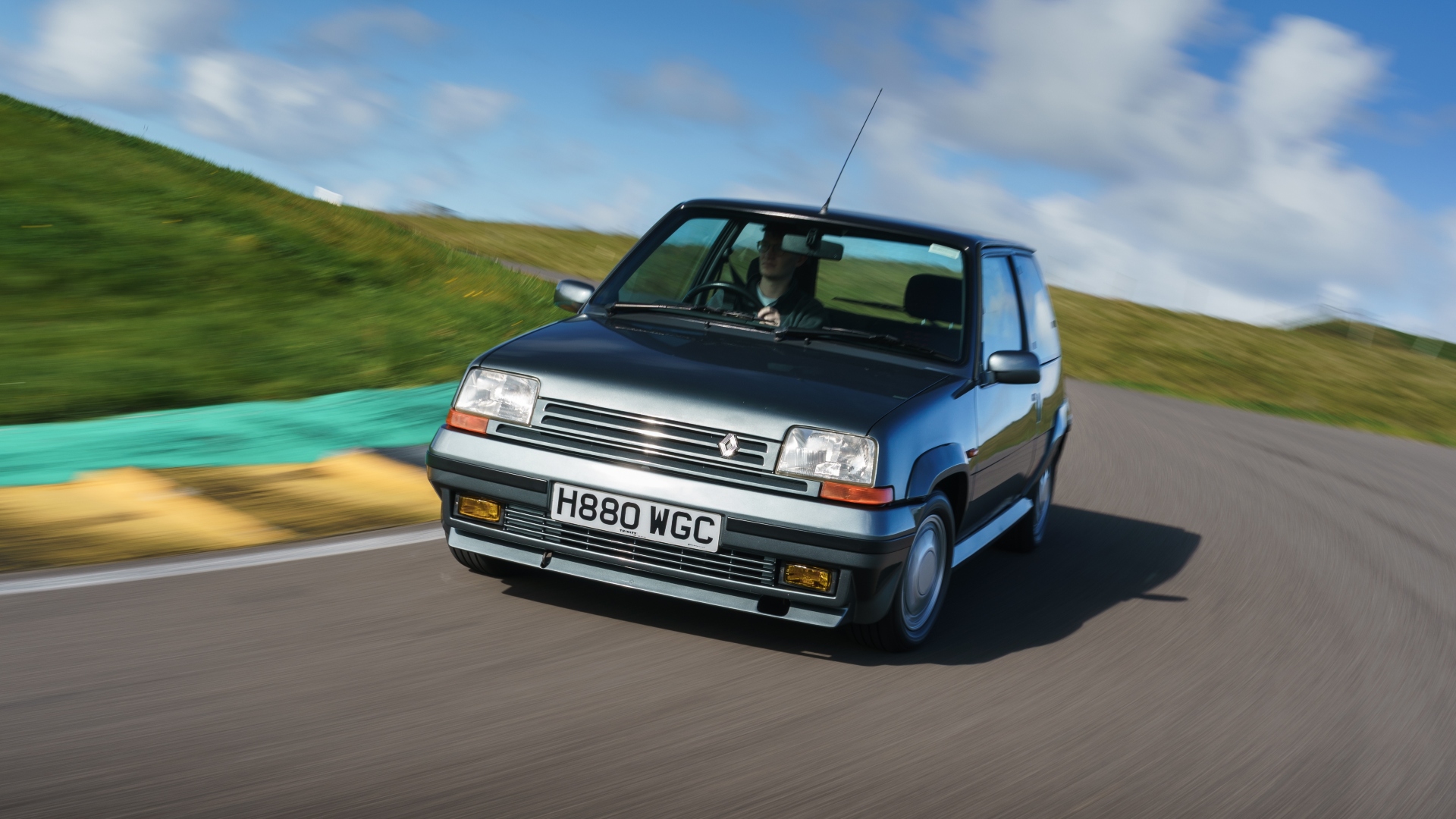 Renault-5-GT-Turbo-3