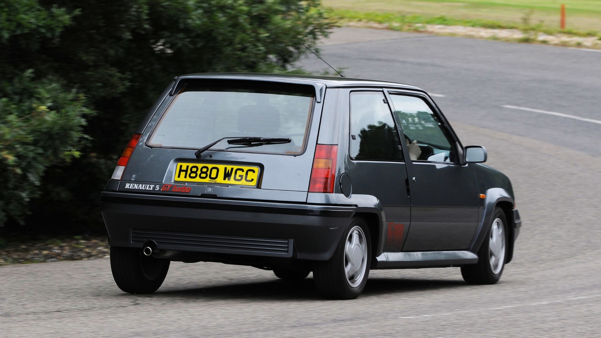 Renault-5-GT-Turbo-5