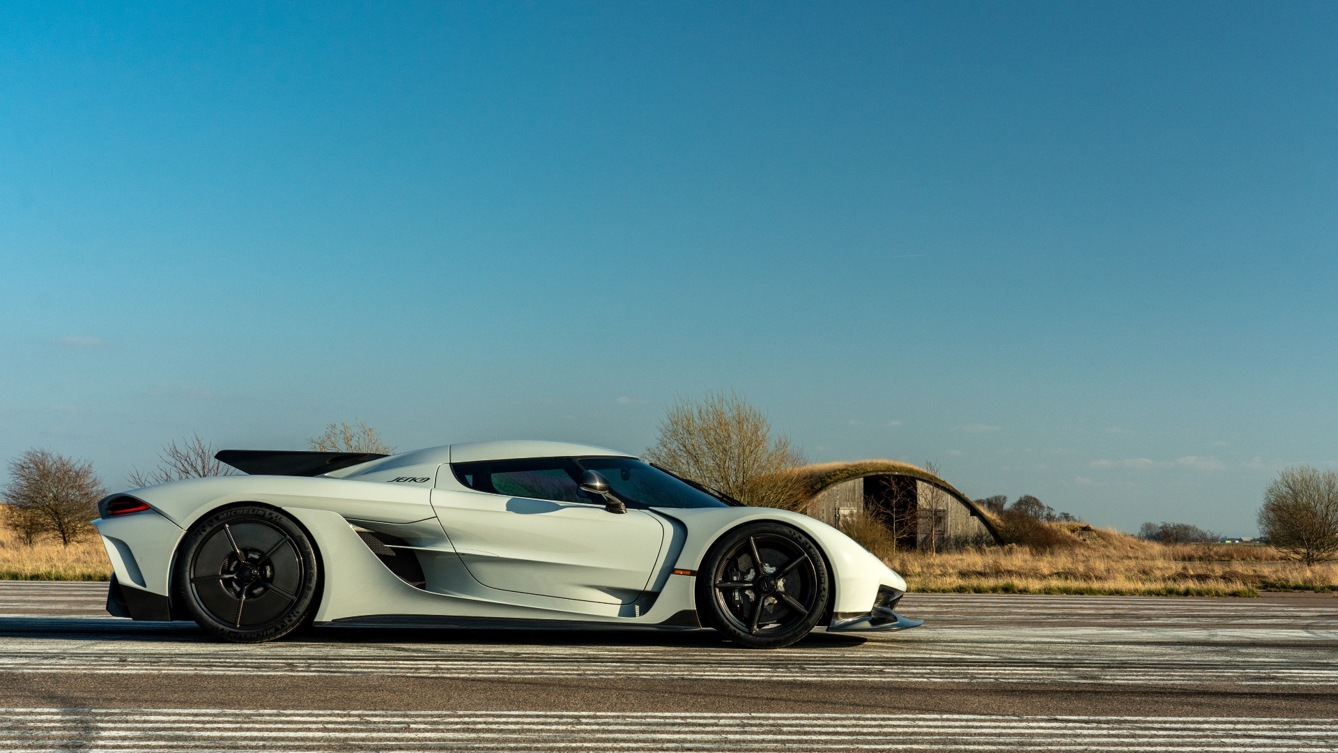 koenigsegg-jesko-absolut-2 (1) koenigsegg-jesko-absolut-2 (1)