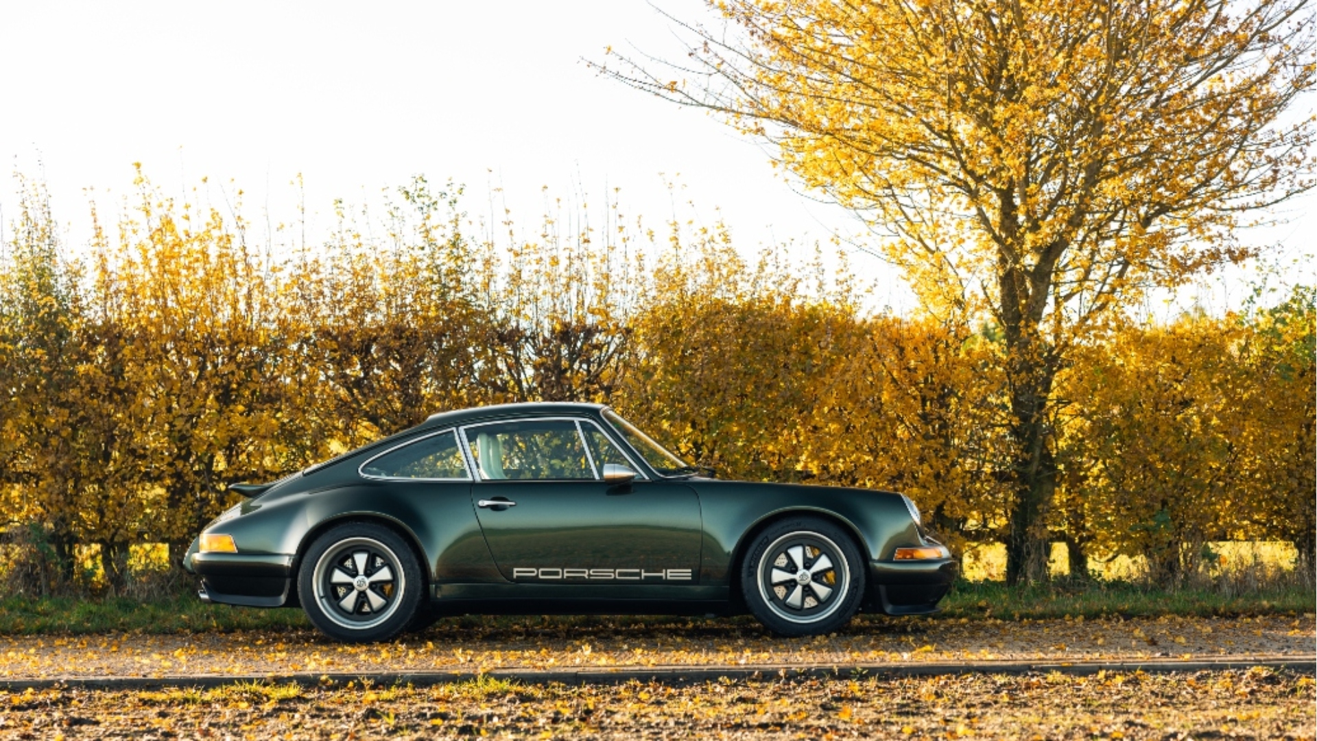 theon-design-porsche-911-restomod-2 theon-design-porsche-911-restomod-2