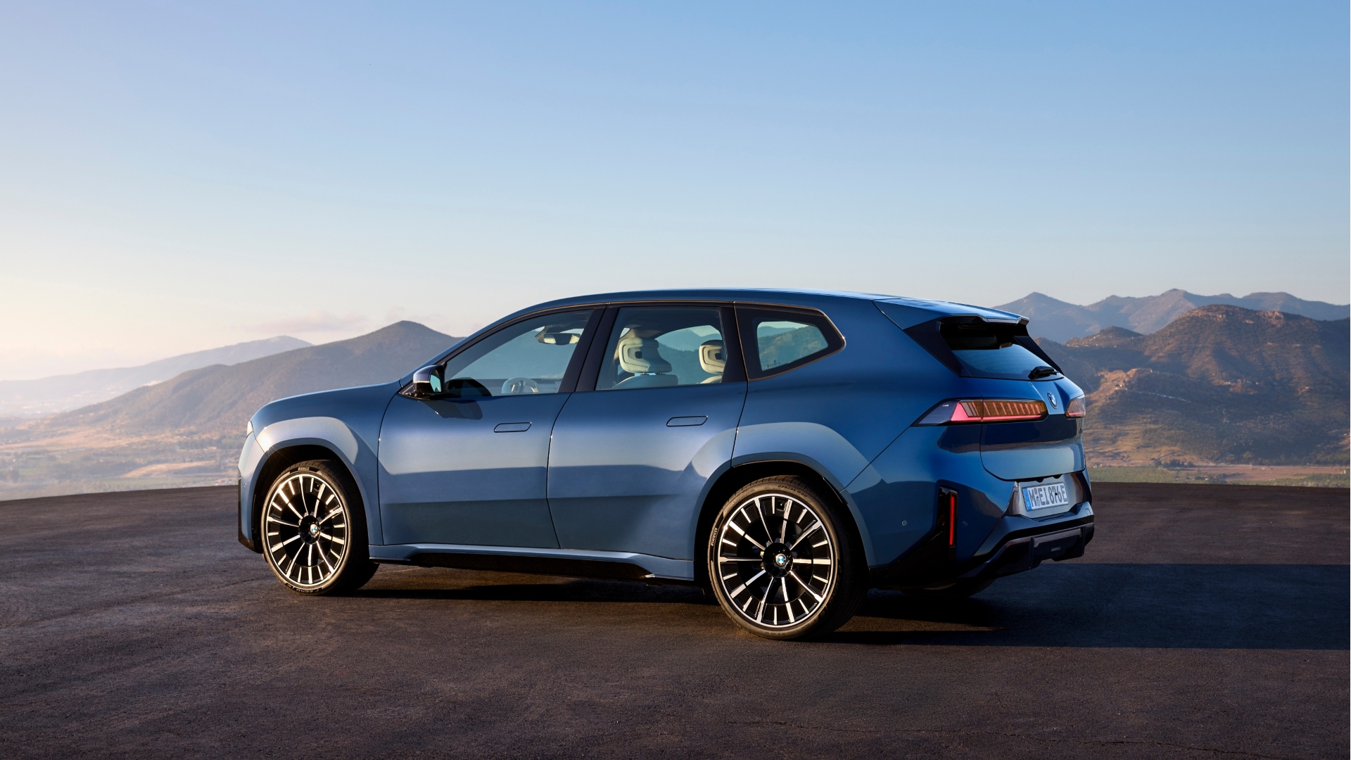 BMW-iX3-2025-11 BMW-iX3-2025-11