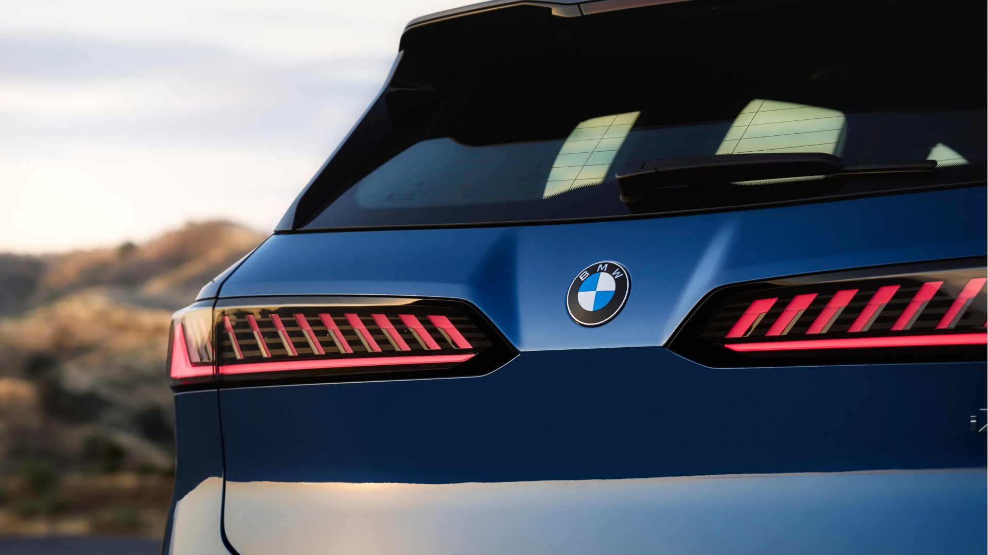 BMW-iX3-2025-4 BMW-iX3-2025-4