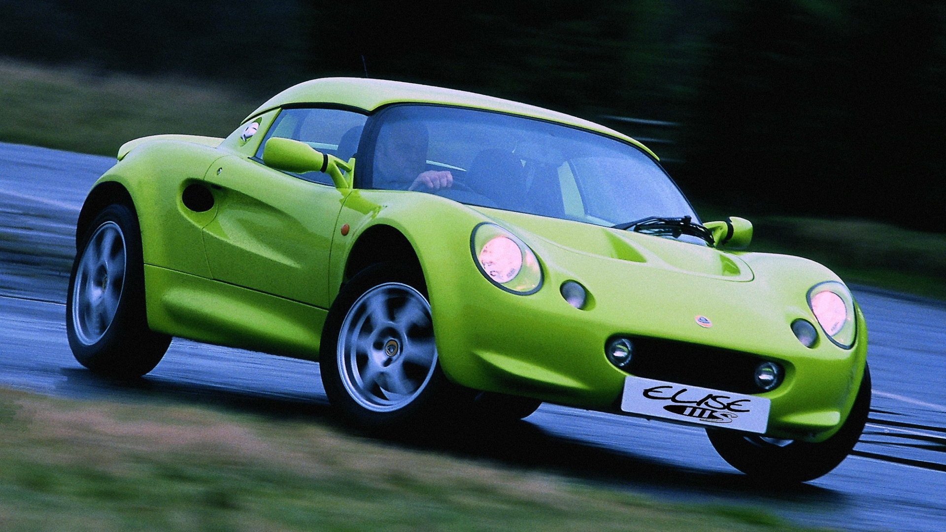 Elise: compie trent’anni l’auto che salvò la Lotus
