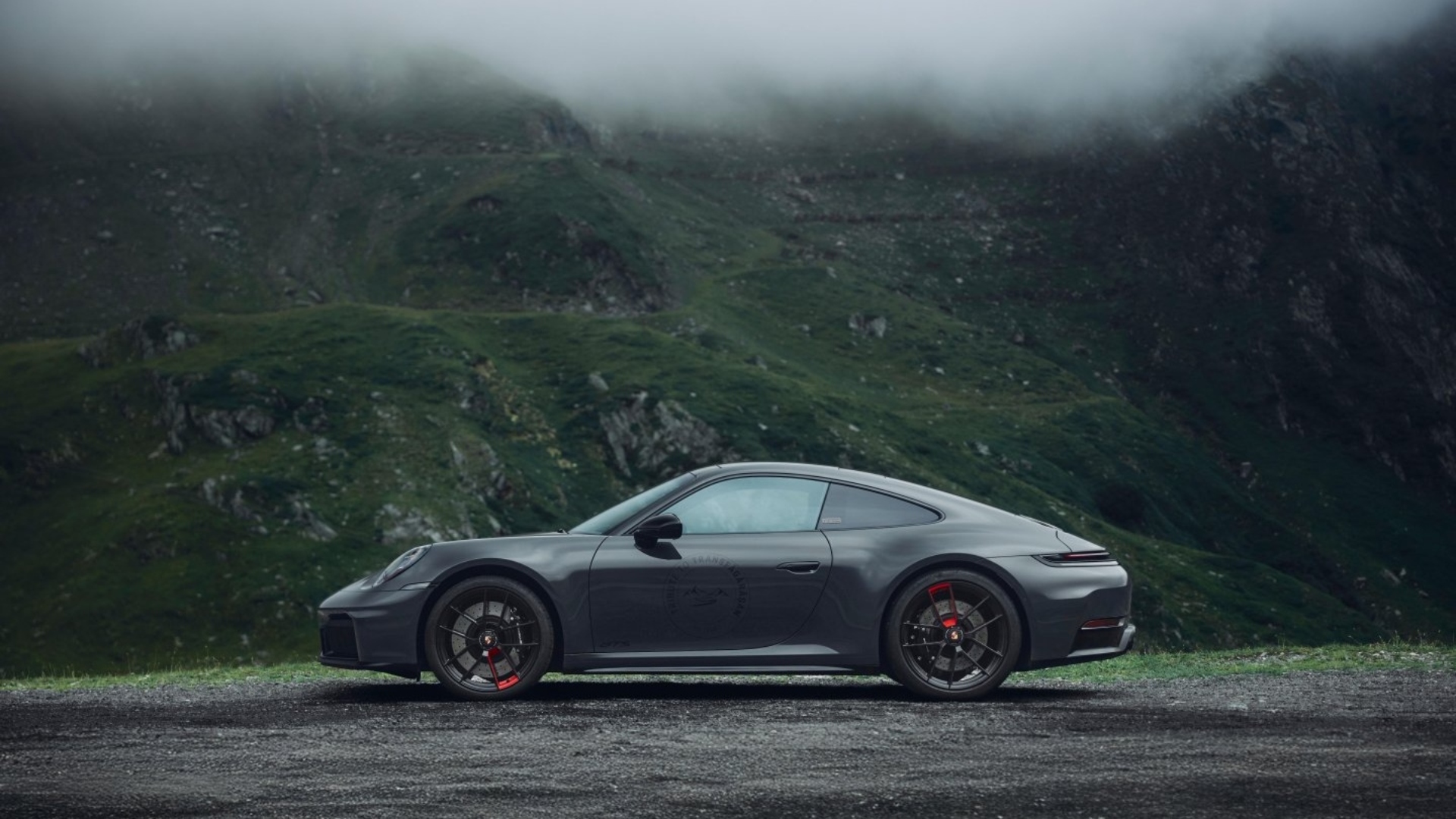 Porsche-911-Carrera-GTS-Tribute-to-Transfagarasan-2025-11 Porsche-911-Carrera-GTS-Tribute-to-Transfagarasan-2025-11