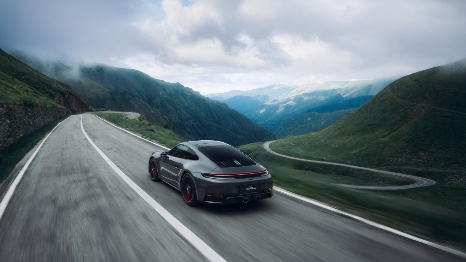 Porsche-911-Carrera-GTS-Tribute-to-Transfagarasan-2025-13 Porsche-911-Carrera-GTS-Tribute-to-Transfagarasan-2025-13