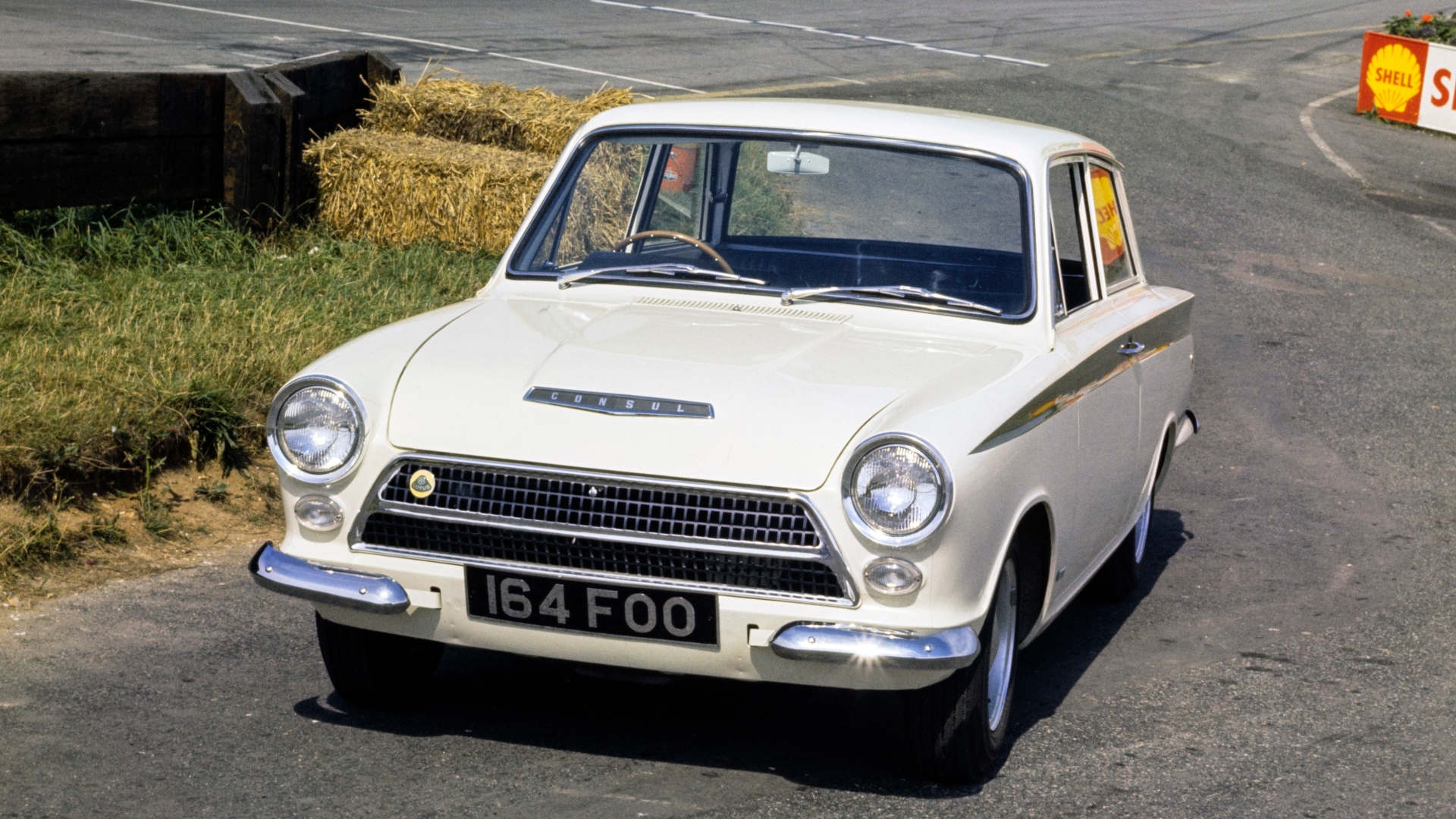 ford-cortina-lotus-4