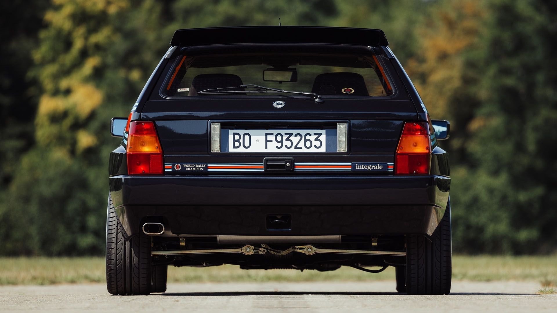 1992-lancia-delta-hf-integrale-16v-evoluzione-martini-speciale-13 1992-lancia-delta-hf-integrale-16v-evoluzione-martini-speciale-13