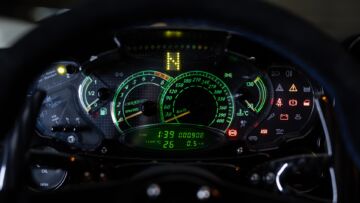 Un’altra Pagani Zonda va all’asta: liberatela dal box!