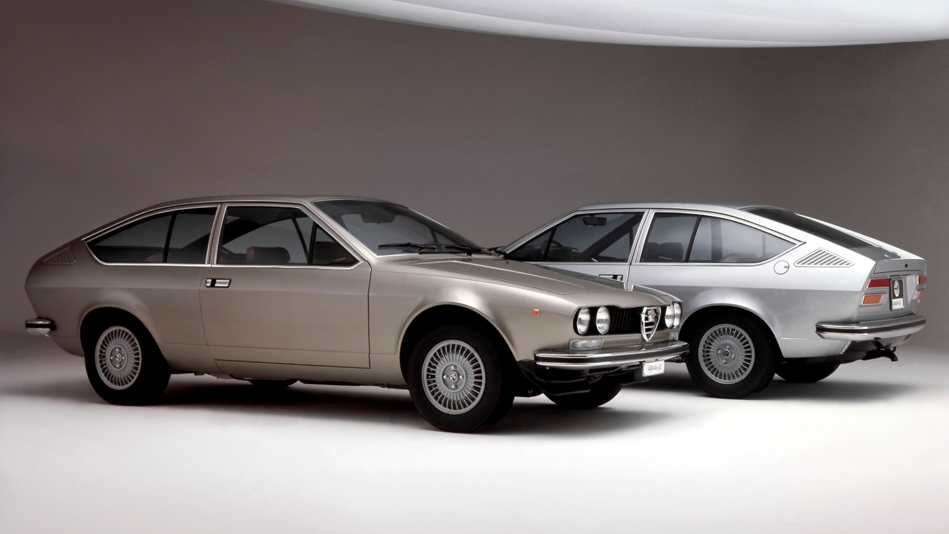 Alfa-Romeo-Alfetta-GT-GTV-1974-1