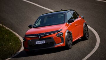 Auto-sportive-elettriche-grande-finzione-veloce-6 Auto-sportive-elettriche-grande-finzione-veloce-6