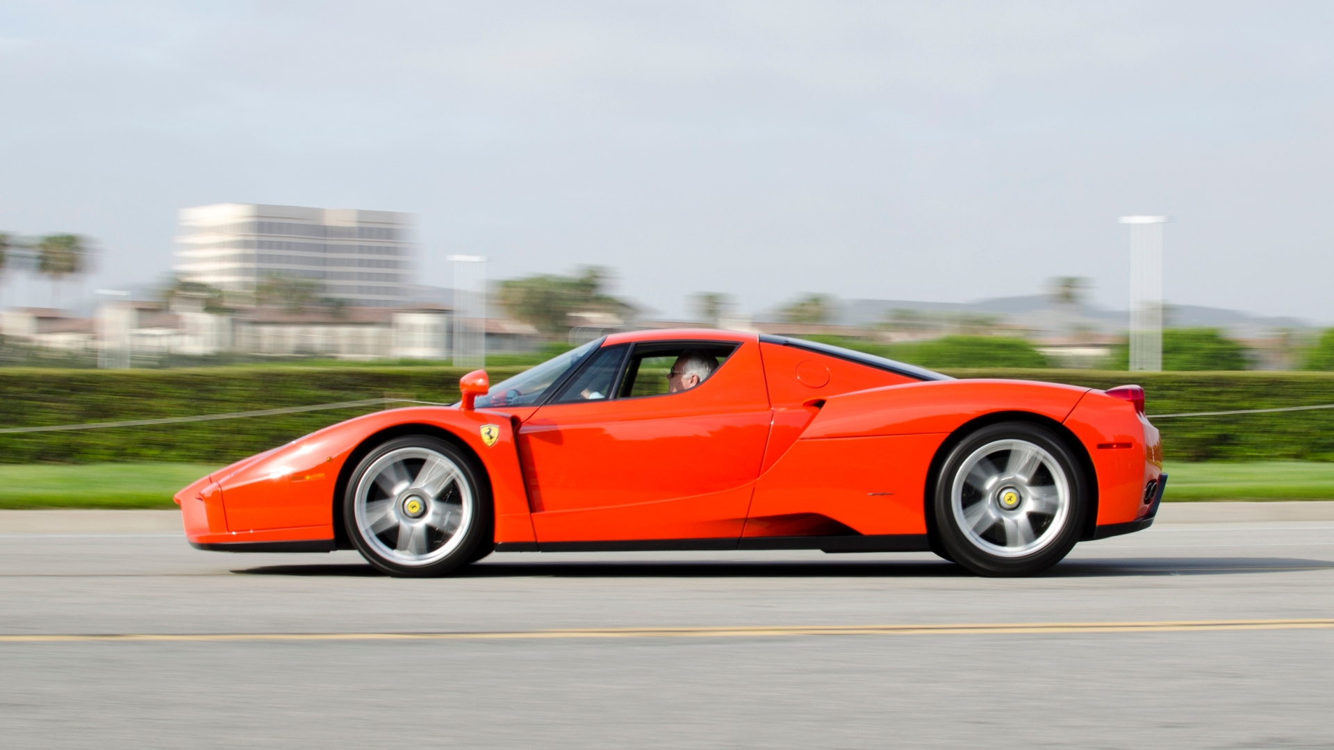 Ferrari-Enzo-2002-3