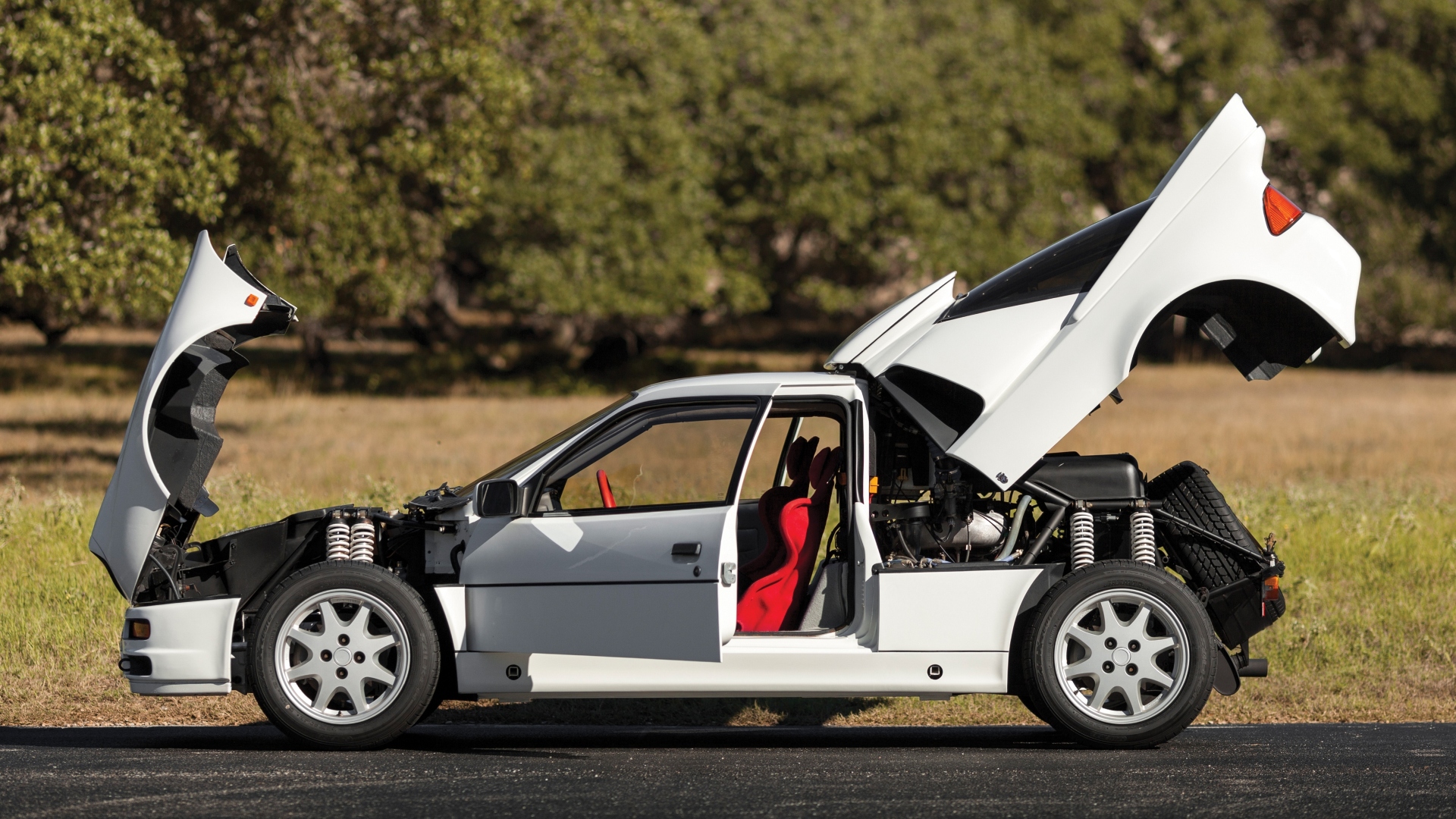 Ford-RS200-1984-2