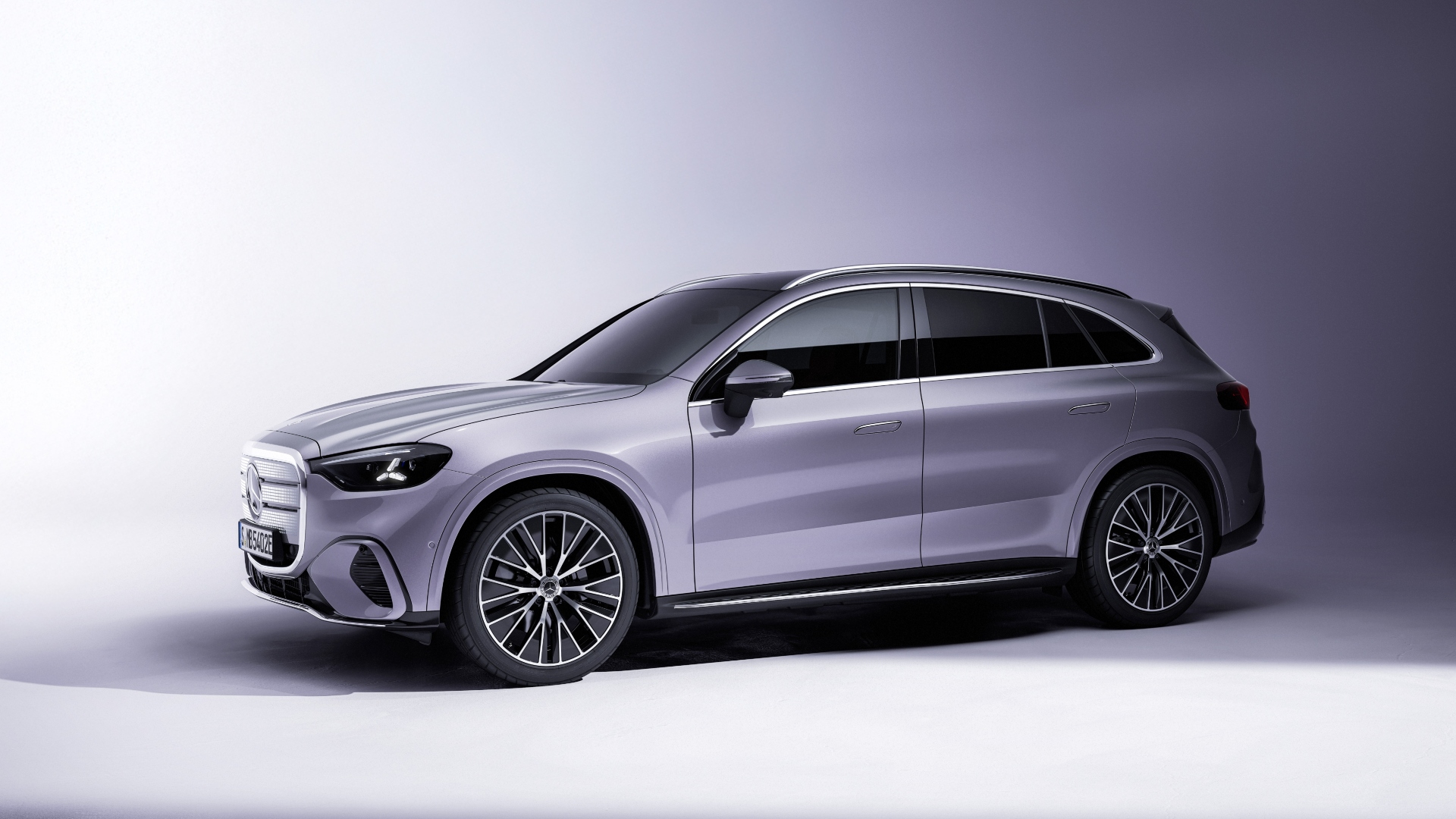 Mercedes-GLC-elettrica-2025-15