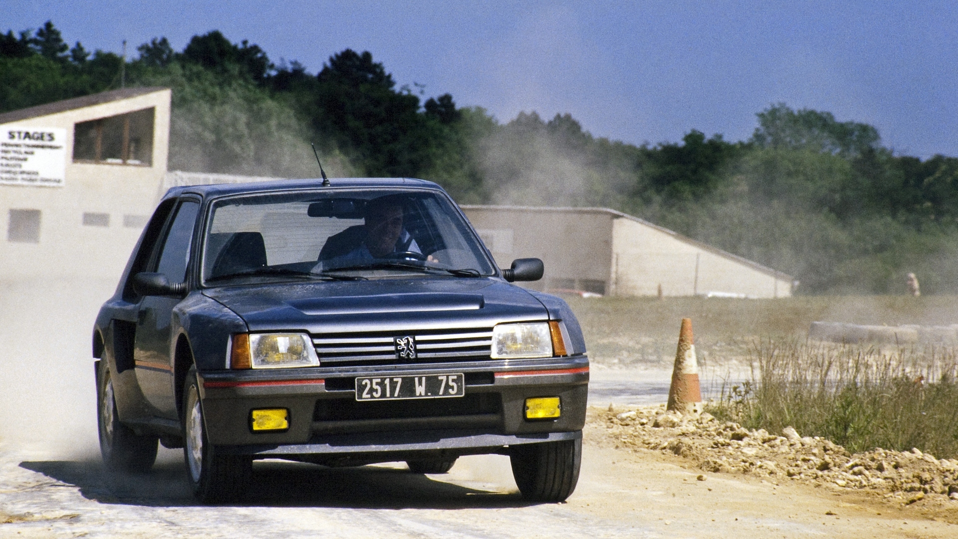 Peugeot-205-Turbo-16-1984-12