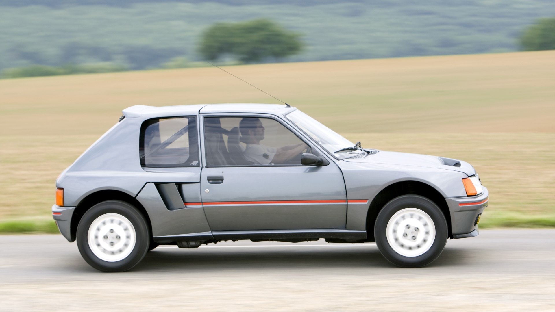 Peugeot-205-Turbo-16-1984-5