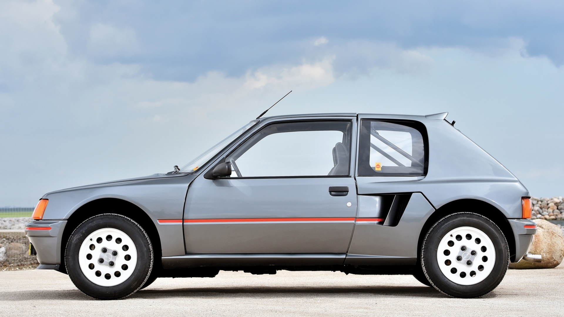 Peugeot-205-Turbo-16-1984-6