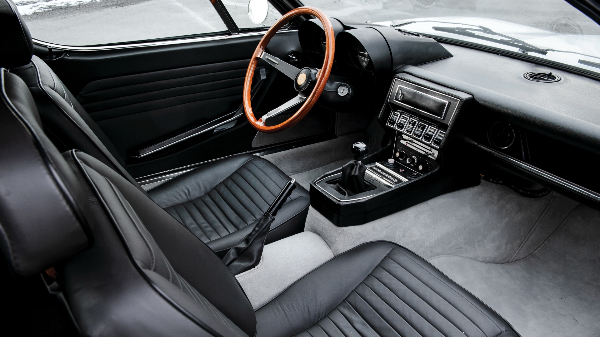 alfa-romeo-montreal-1970-1