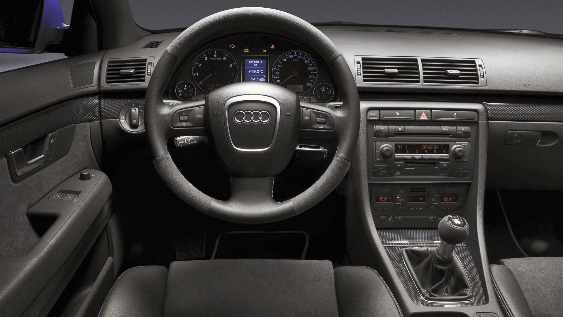 audi_a4_dtm_edition49