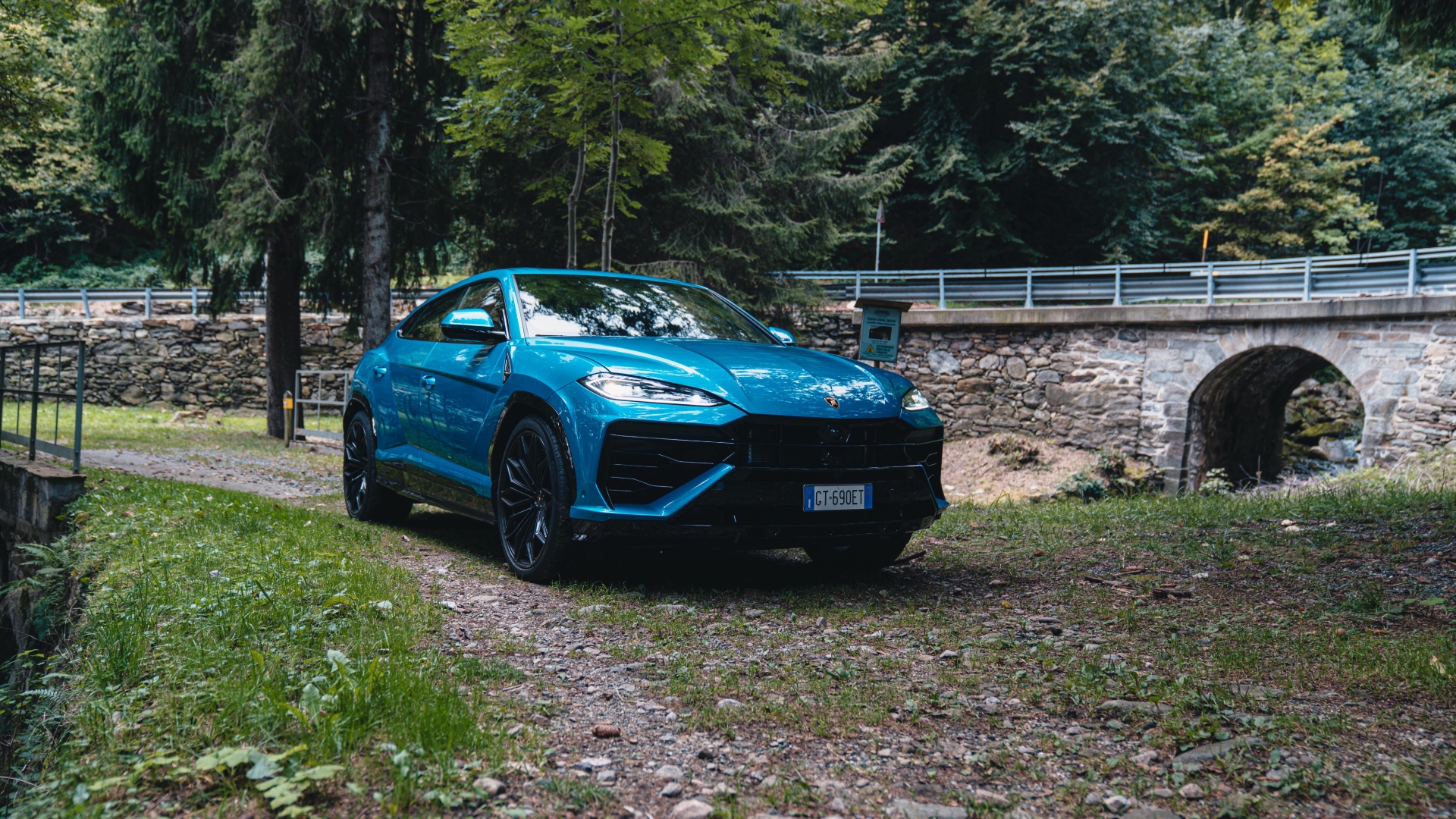 lamborghini-urus-se-test-drive-prova-foto-davide-bo-27 lamborghini-urus-se-test-drive-prova-foto-davide-bo-27