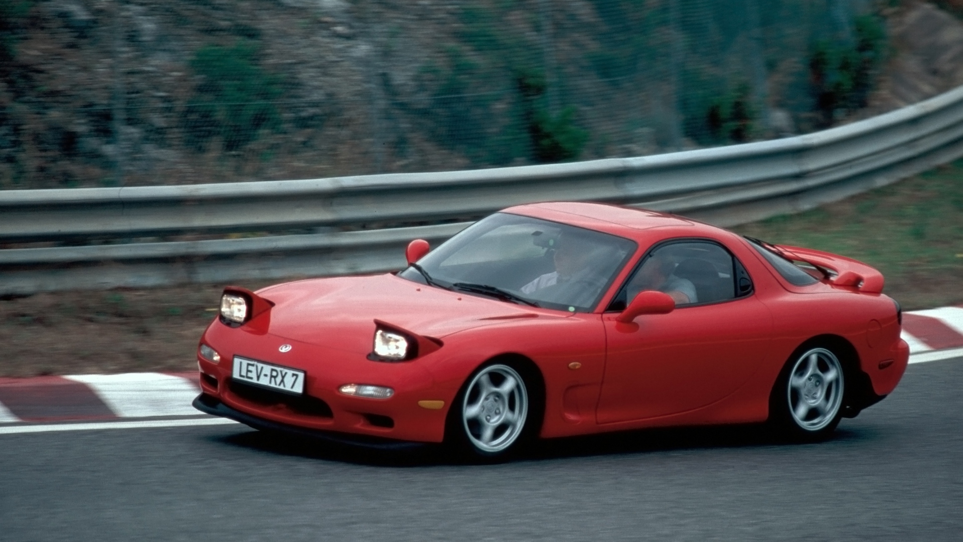 motore-rotativo-wankel-mazda-storia-rx-7-rx-8-cosmo-sport-787b-9