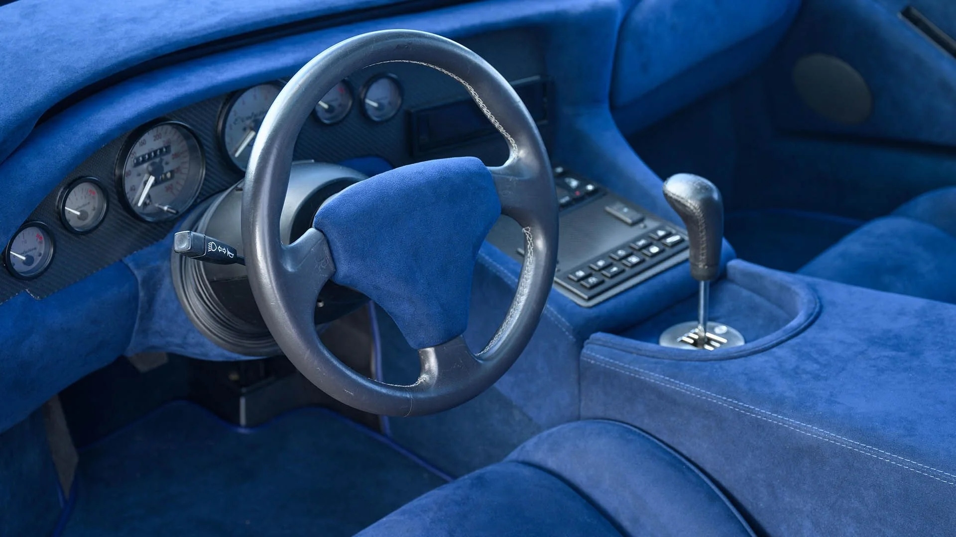 1993-lamborghini-diablo-evolution-gtr (7) 1993-lamborghini-diablo-evolution-gtr (7)