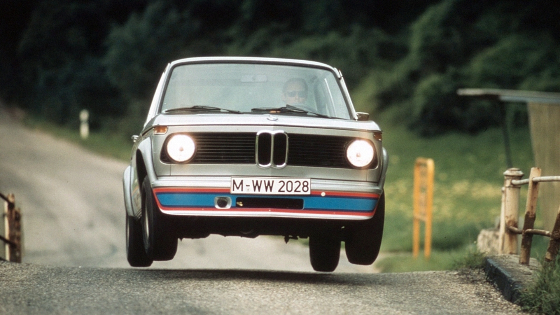 BMW-2002-Turbo-1973-3